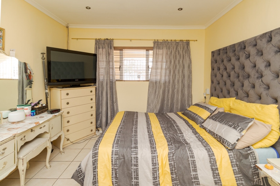 4 Bedroom Property for Sale in Belhar Western Cape